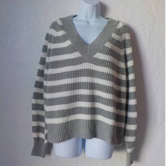 A New Day Sweater Gray White Cable Knit Stripes Women size Large Pullover V-Neck - Picture 1 of 11